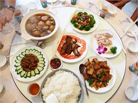 小人国客家风味料理 