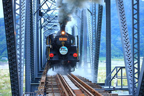 旧情怀与新文艺交织在山线铁道图示