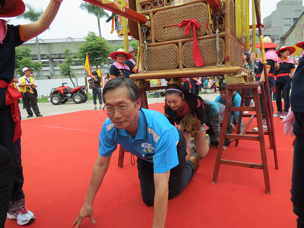 大甲镇澜宫图示