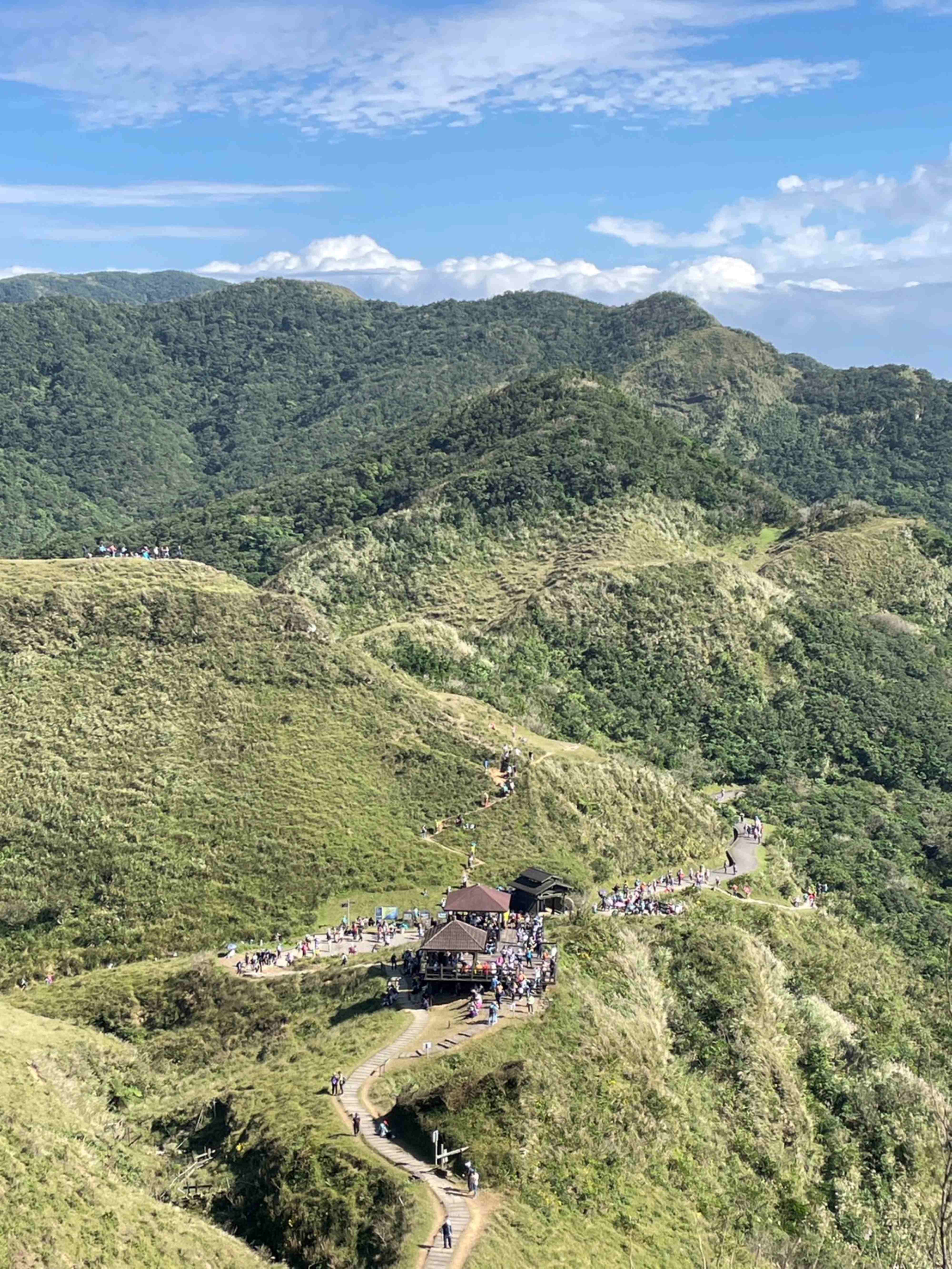 草岭古道垭口展望