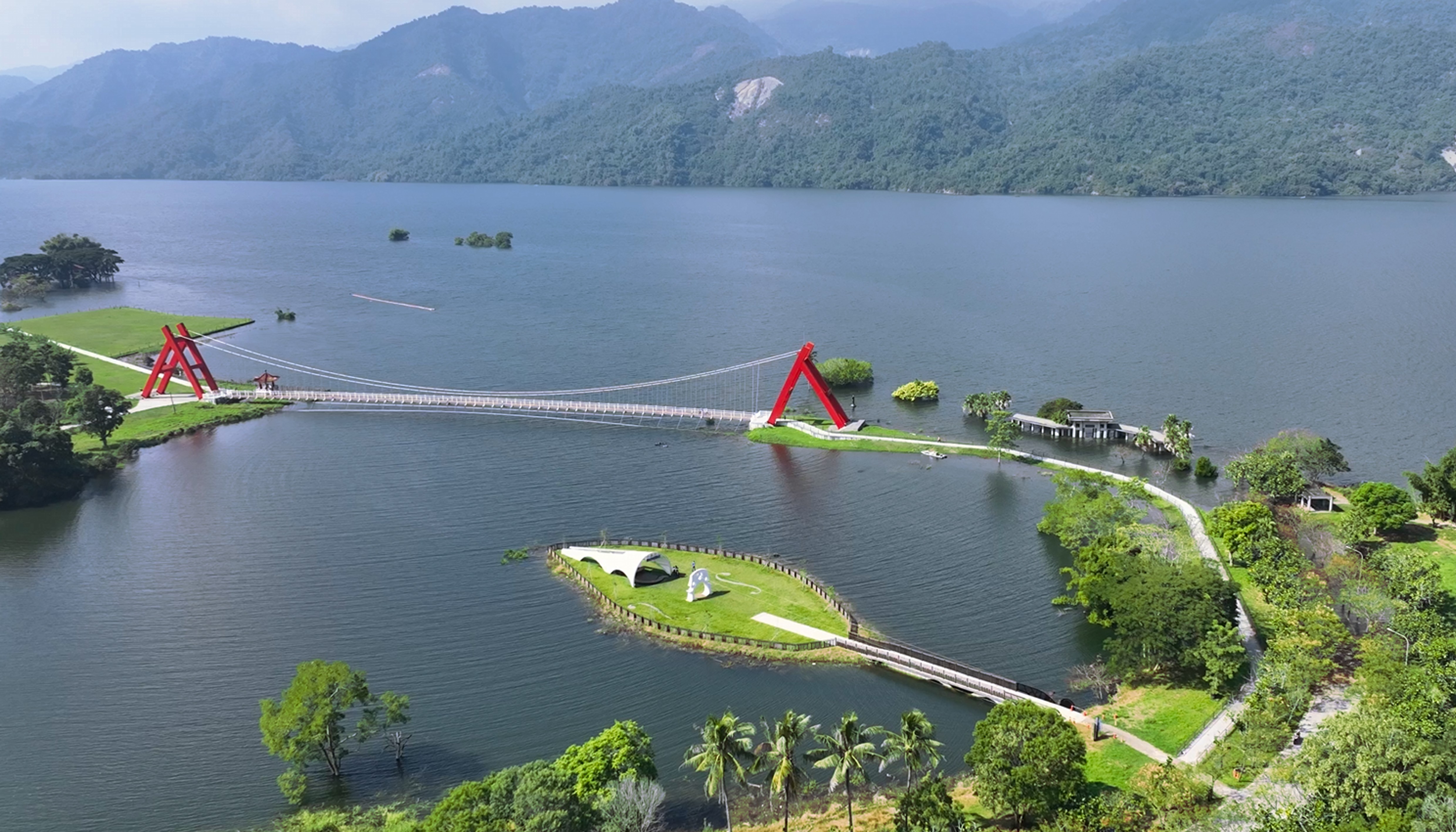 曾文水库漂流木提琴村图示