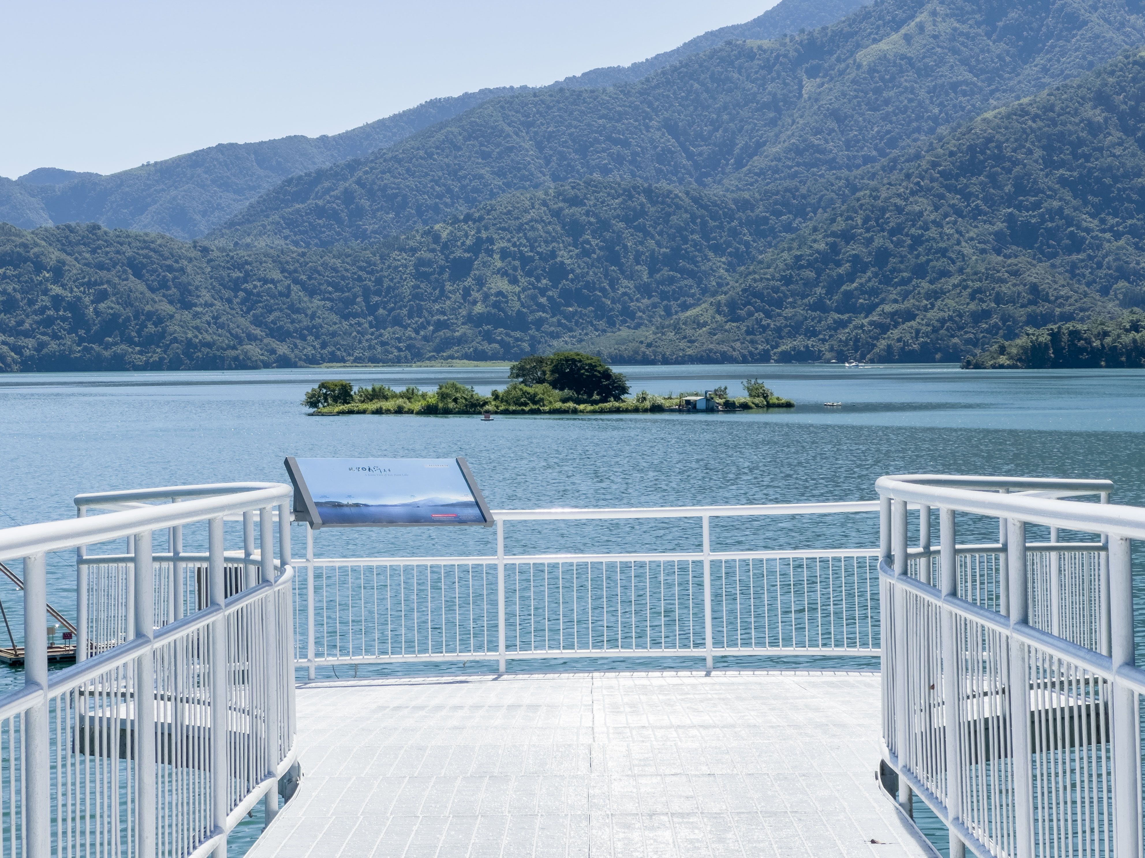 向山眺望平台图示