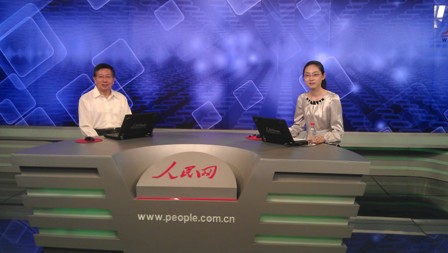 本处杨主任接受人民网专题采访