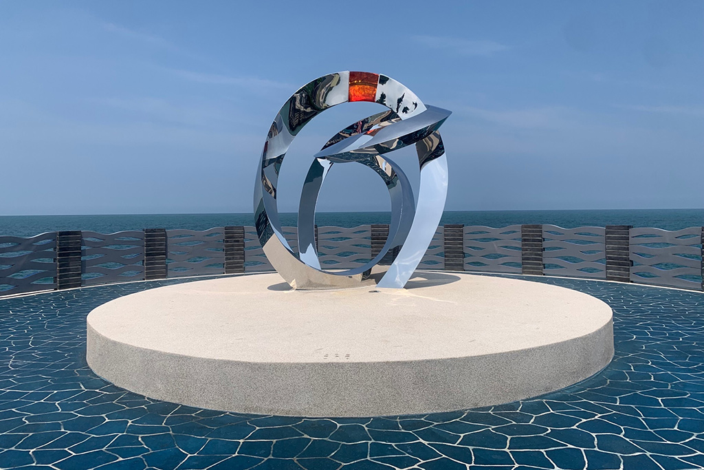 「戒指以缘为意、同心为象、指环为形」为意象的装置艺术