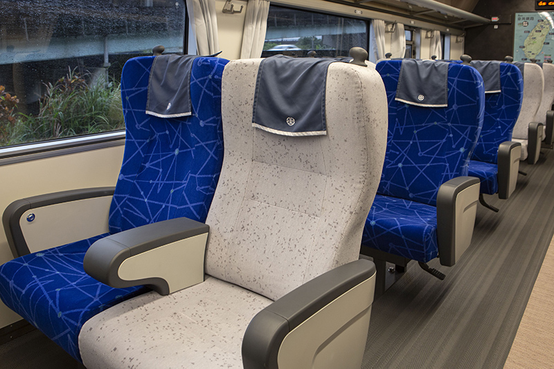 以新古典美学设计打造，主打五星服务与五感体验