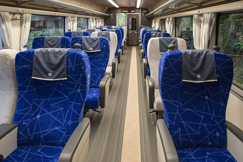 台铁观光列车「鸣日号」商务车厢